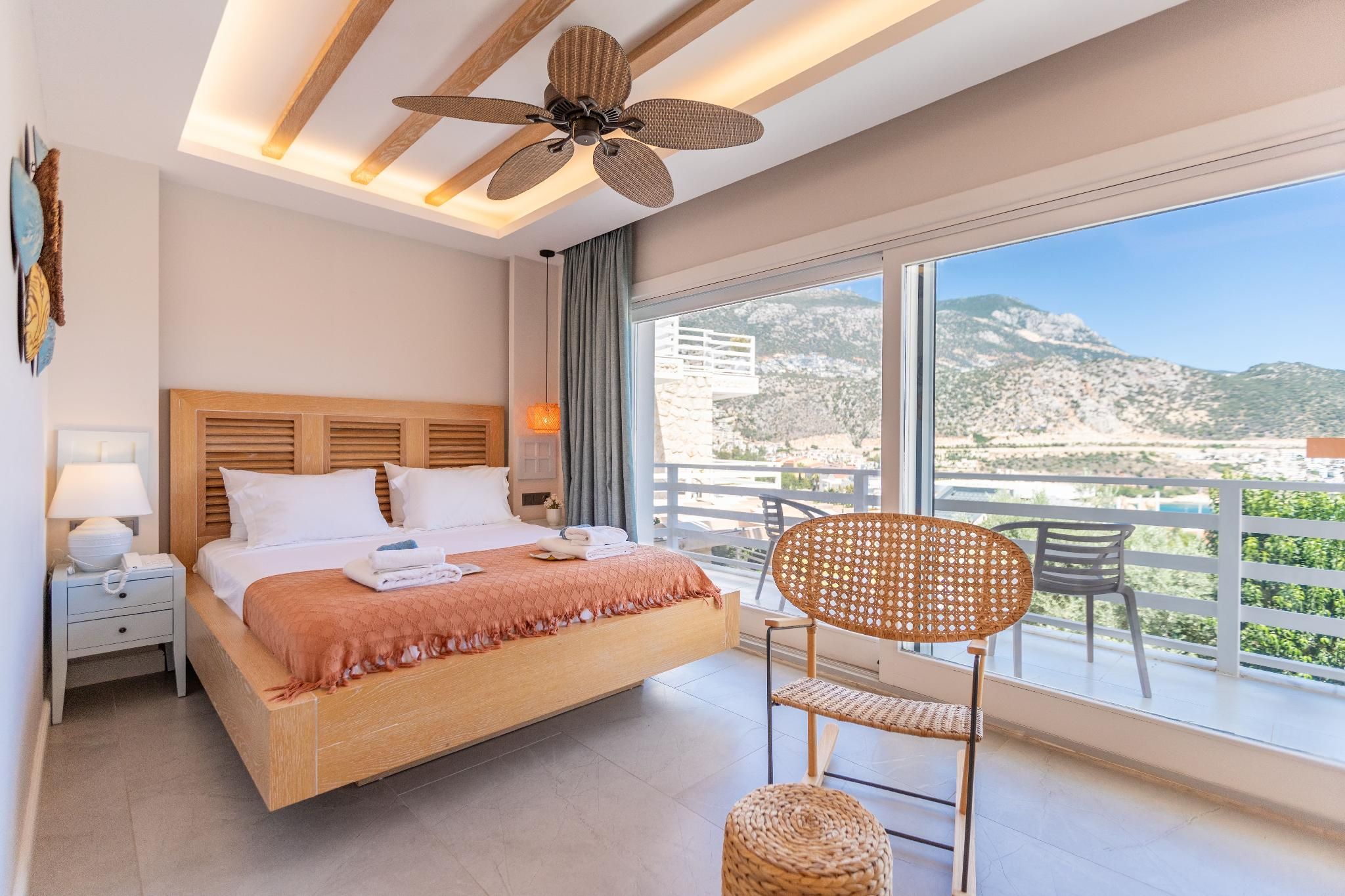 Classic Partial Sea View Room