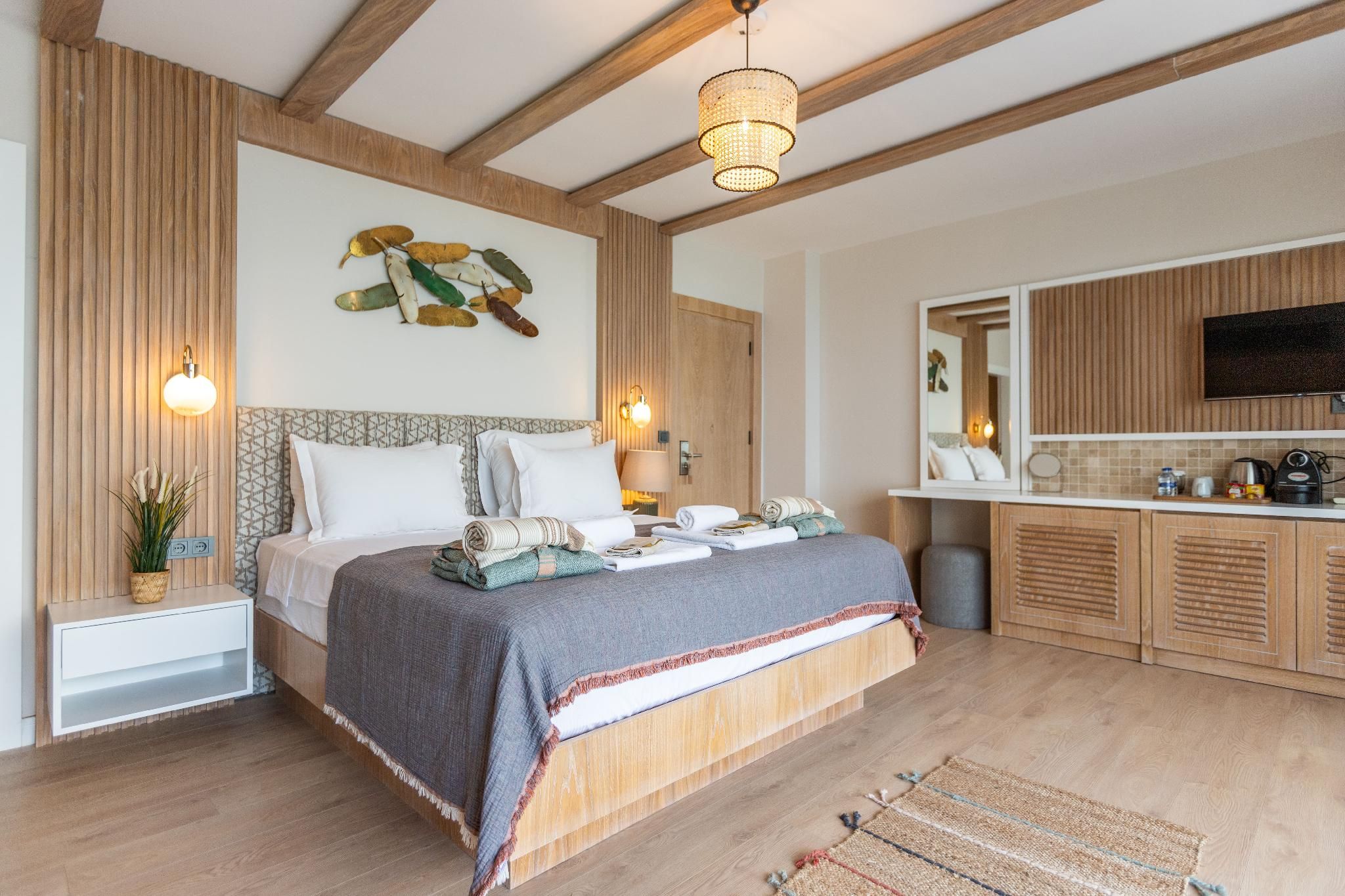 Deluxe Room with Jacuzzi