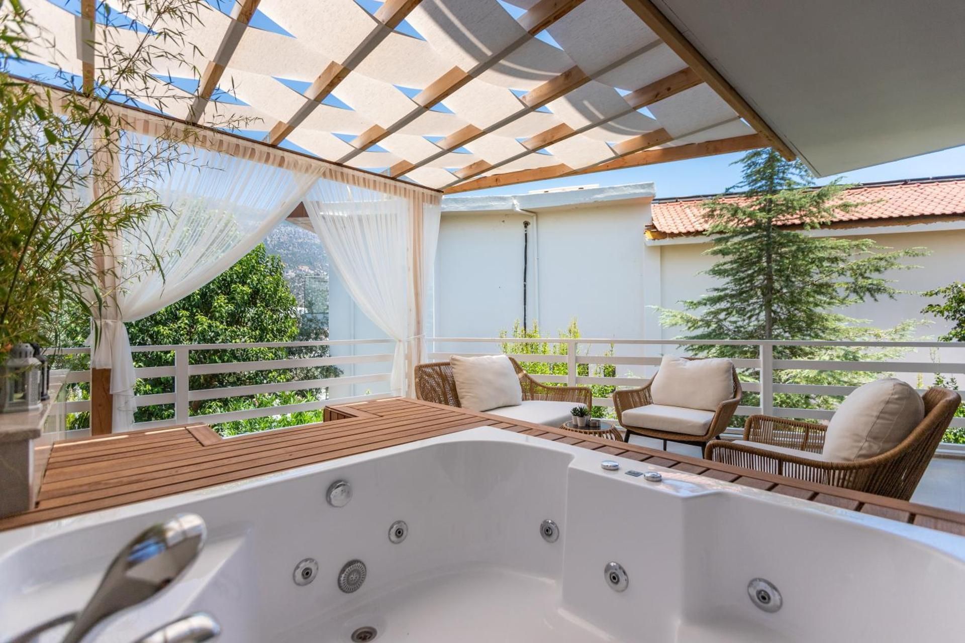 Deluxe Double Room with Balcony