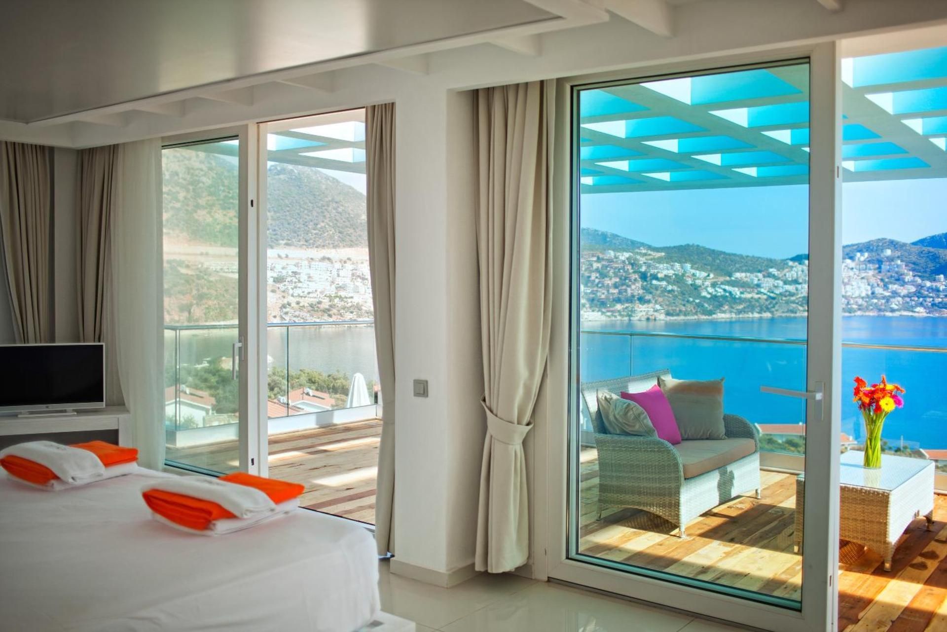 Junior Suite With Private Pool