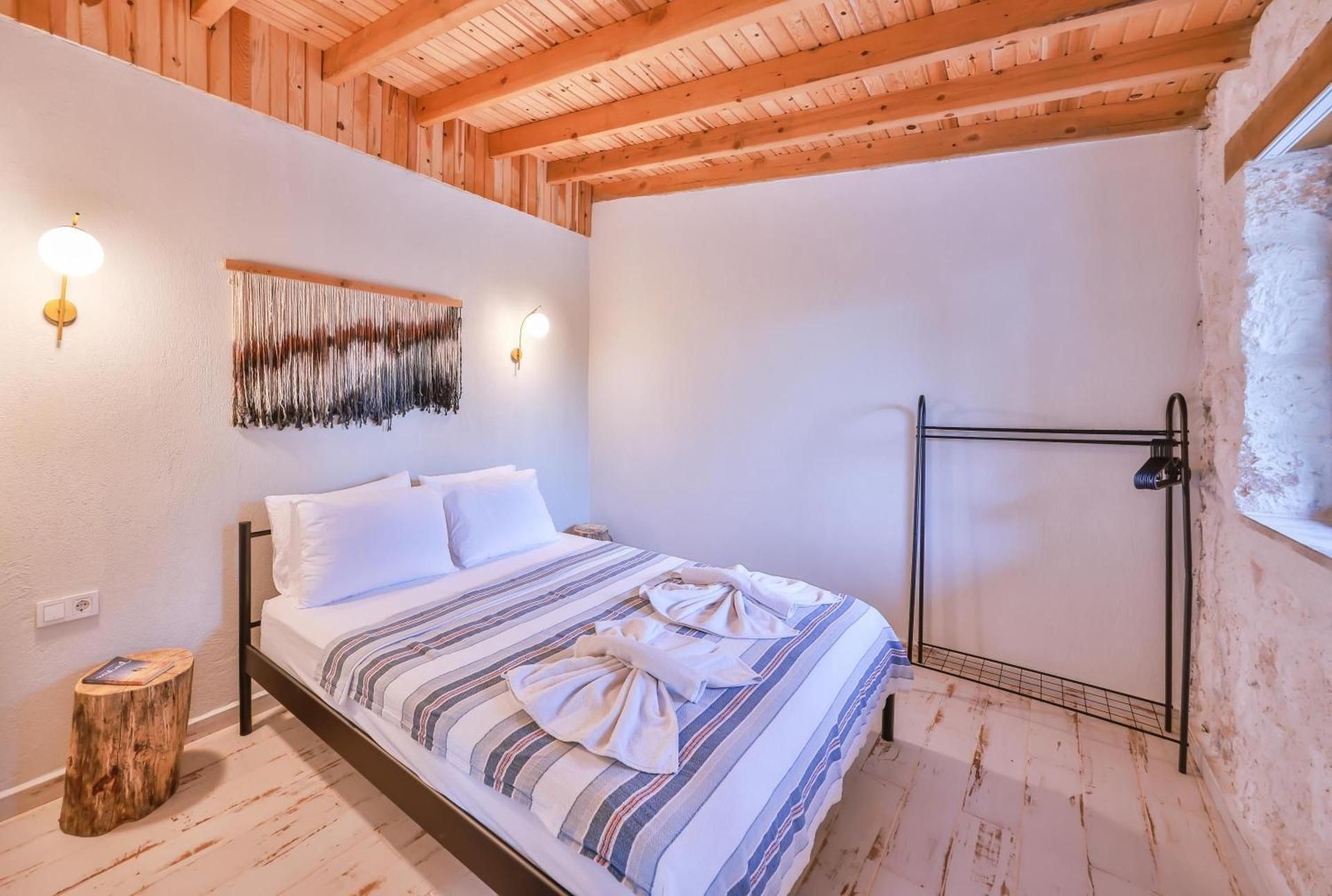 Suite with Mountain View
