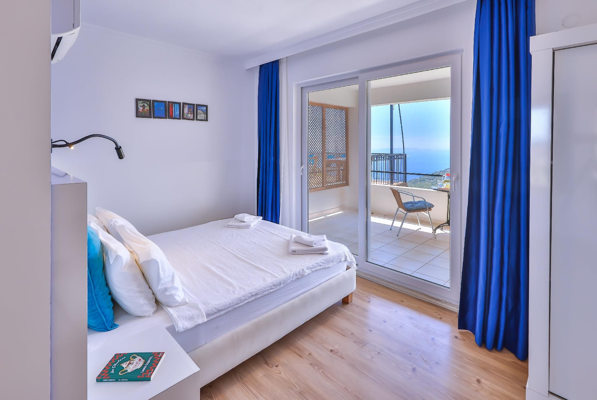Deluxe Double With Full Seaview