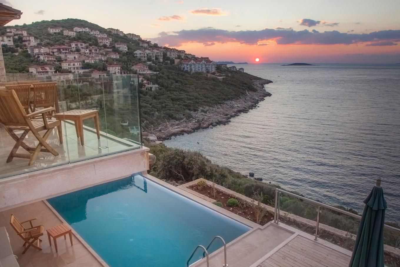 Beachfront Villa with Sea View