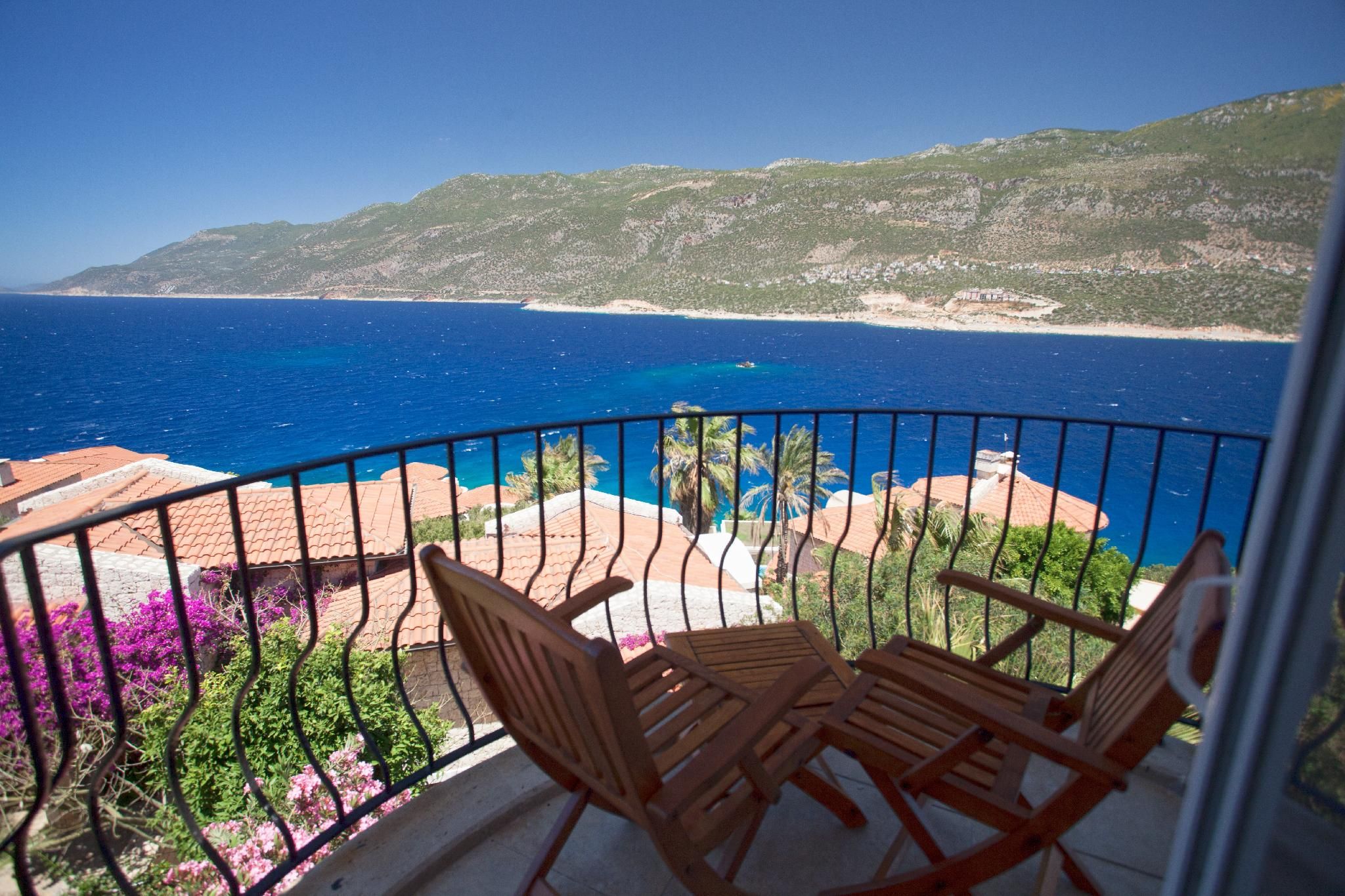 Sea View Queen