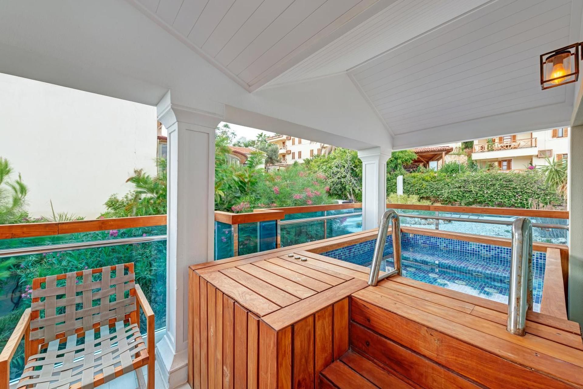 Deluxe Double Side Sea View