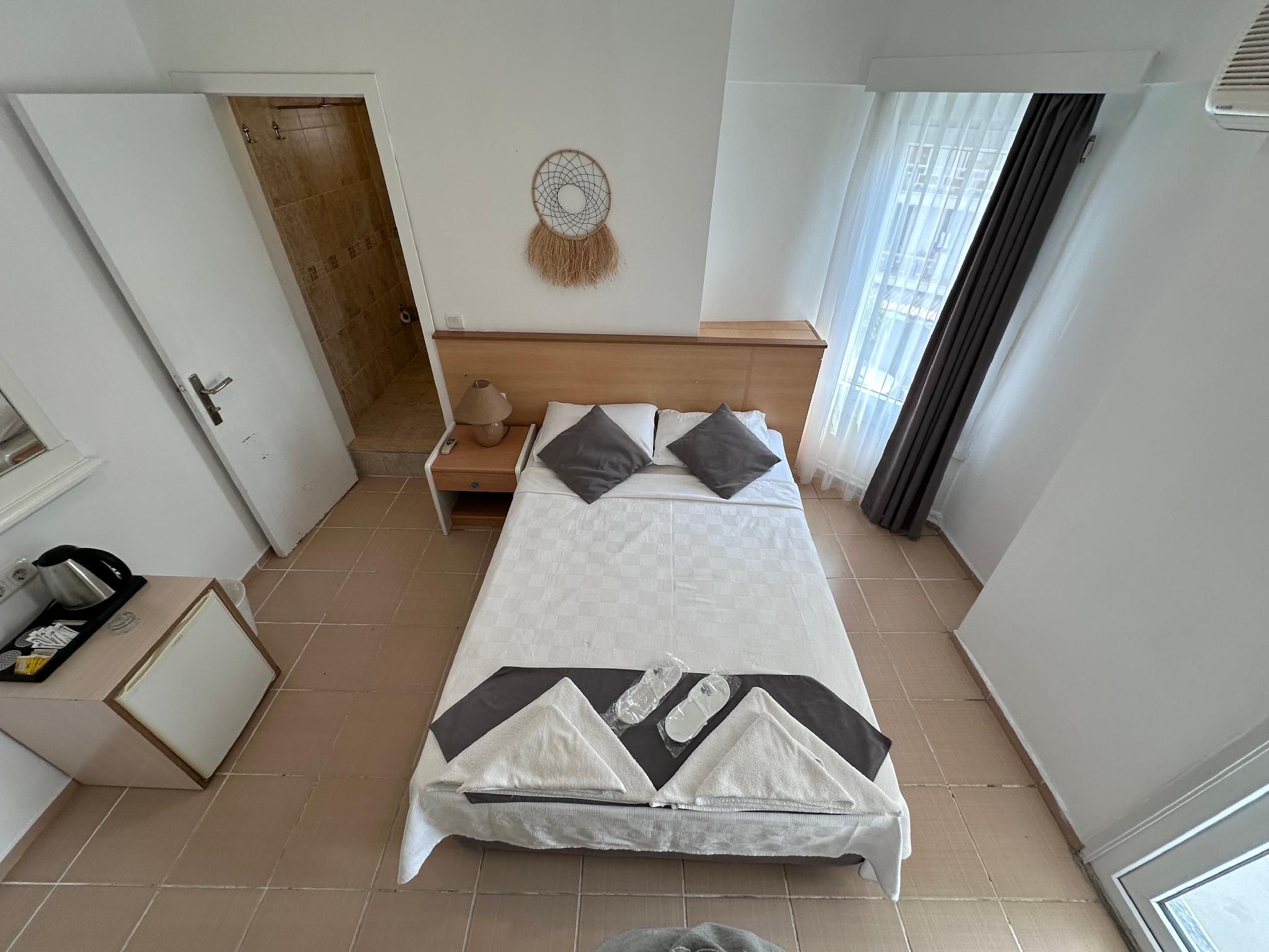 Standard Double Room 7