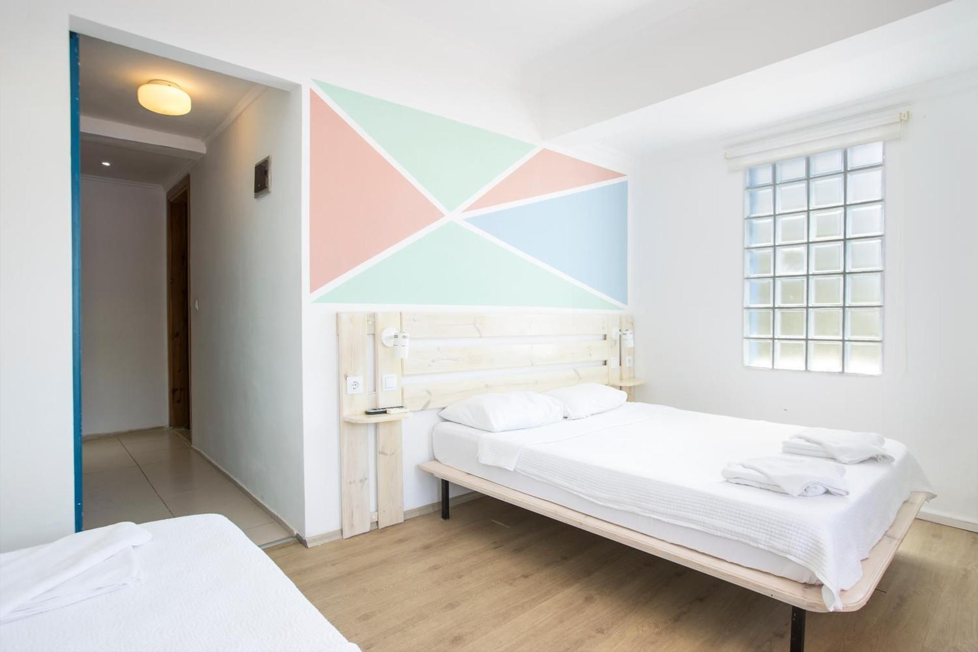 Standard Triple Room with Sea View