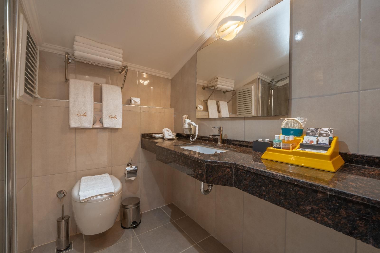 Jacuzzi Suite