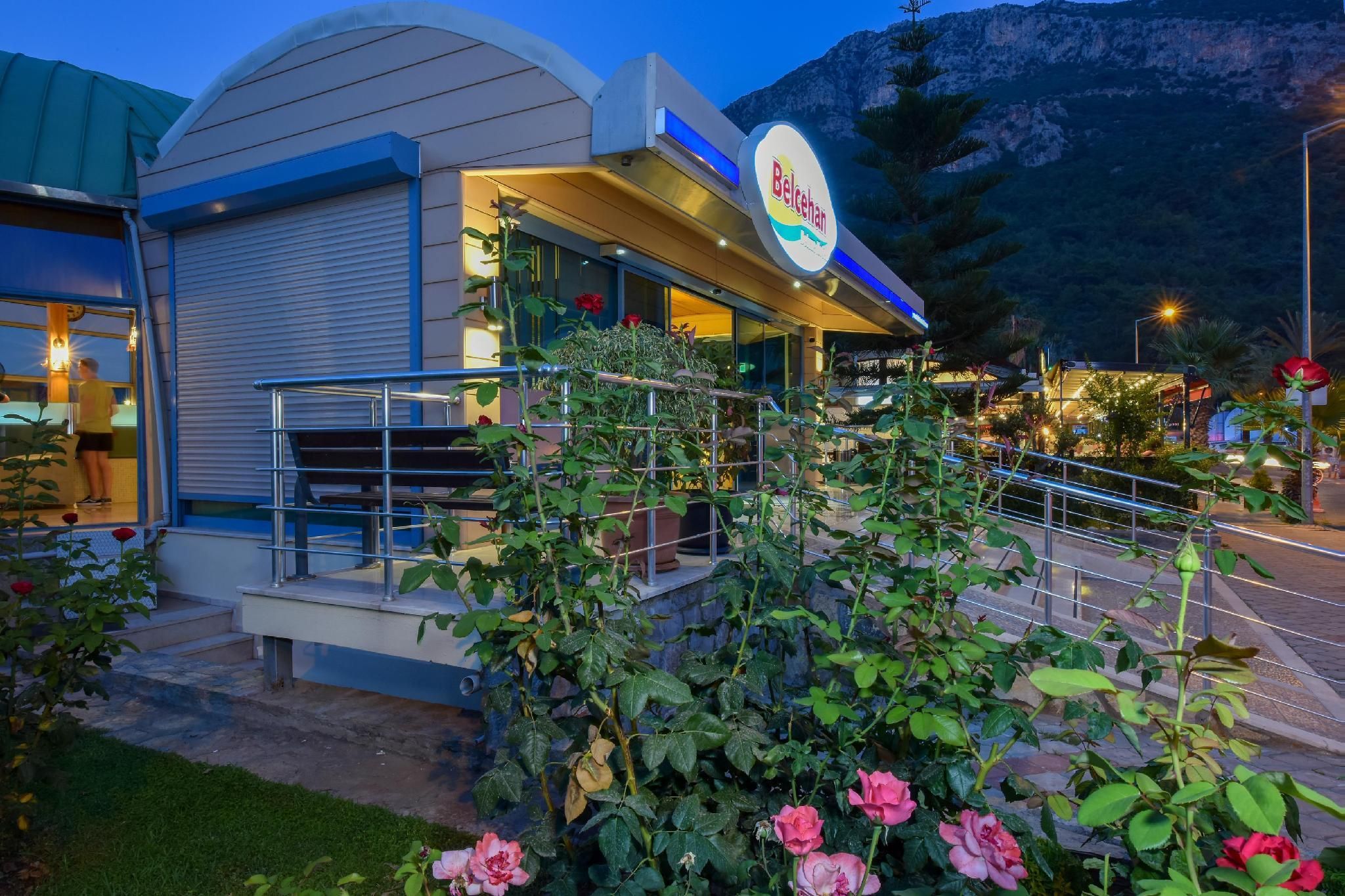 Belcehan Deluxe Hotel