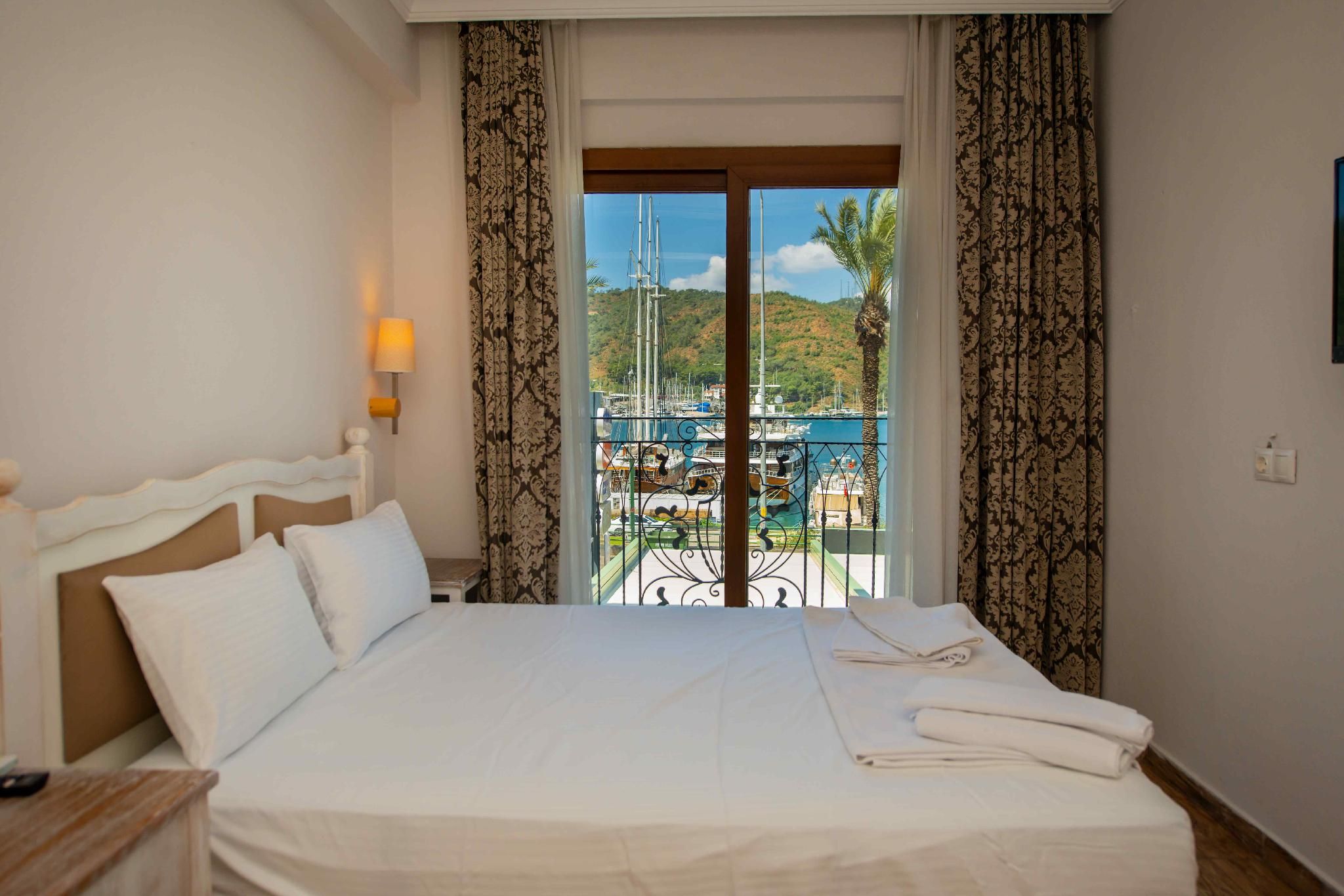 Partial Sea View Room