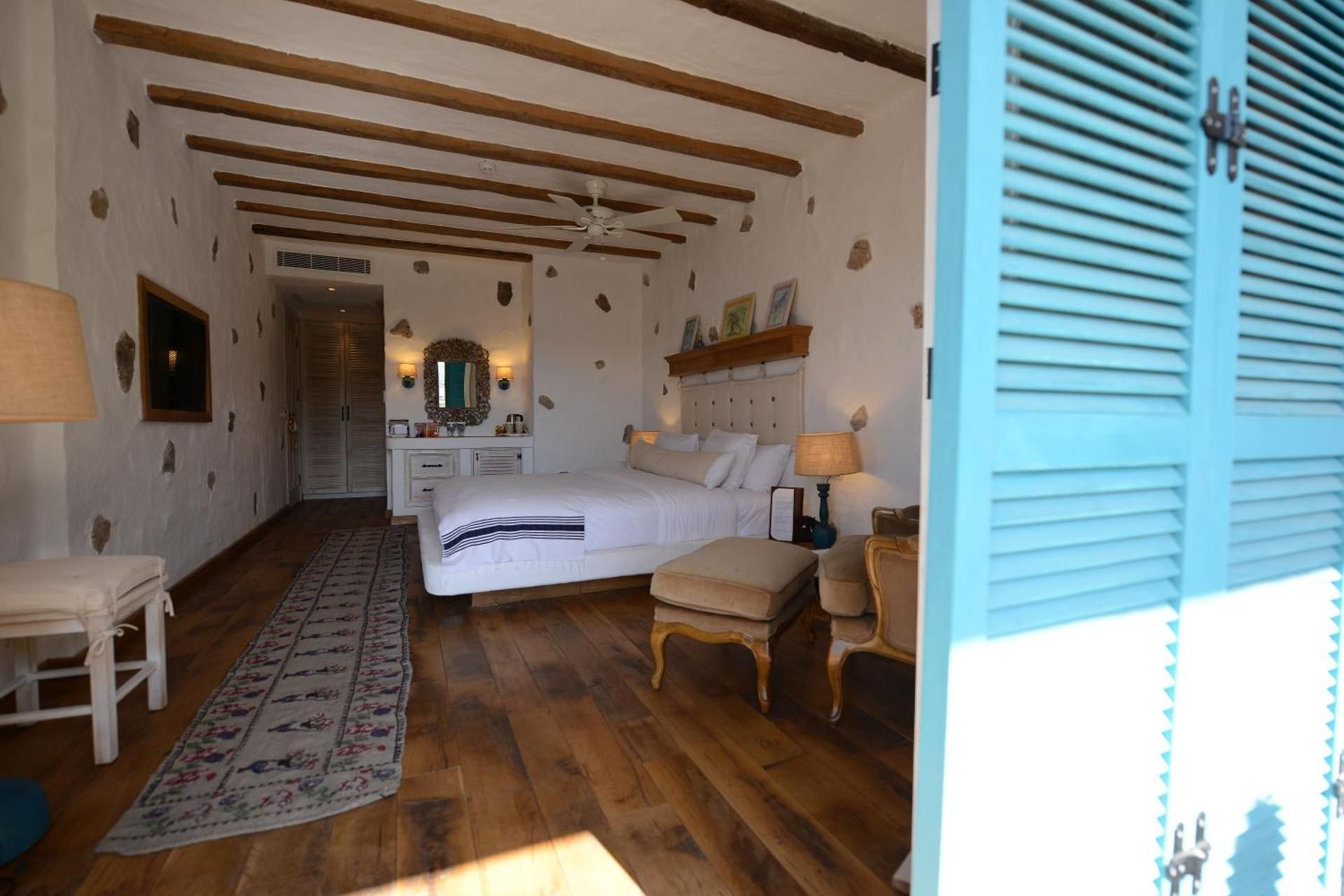 Hotel Unique - Adult Only - Boutique Class Premium Room Side Sea View with Jacuzzi 3