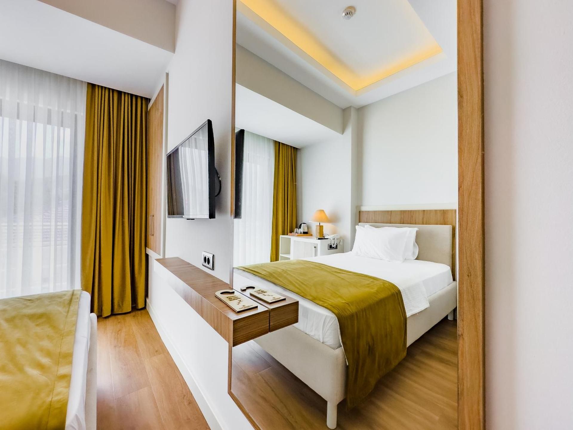 Deluxe Single Room with Sea View