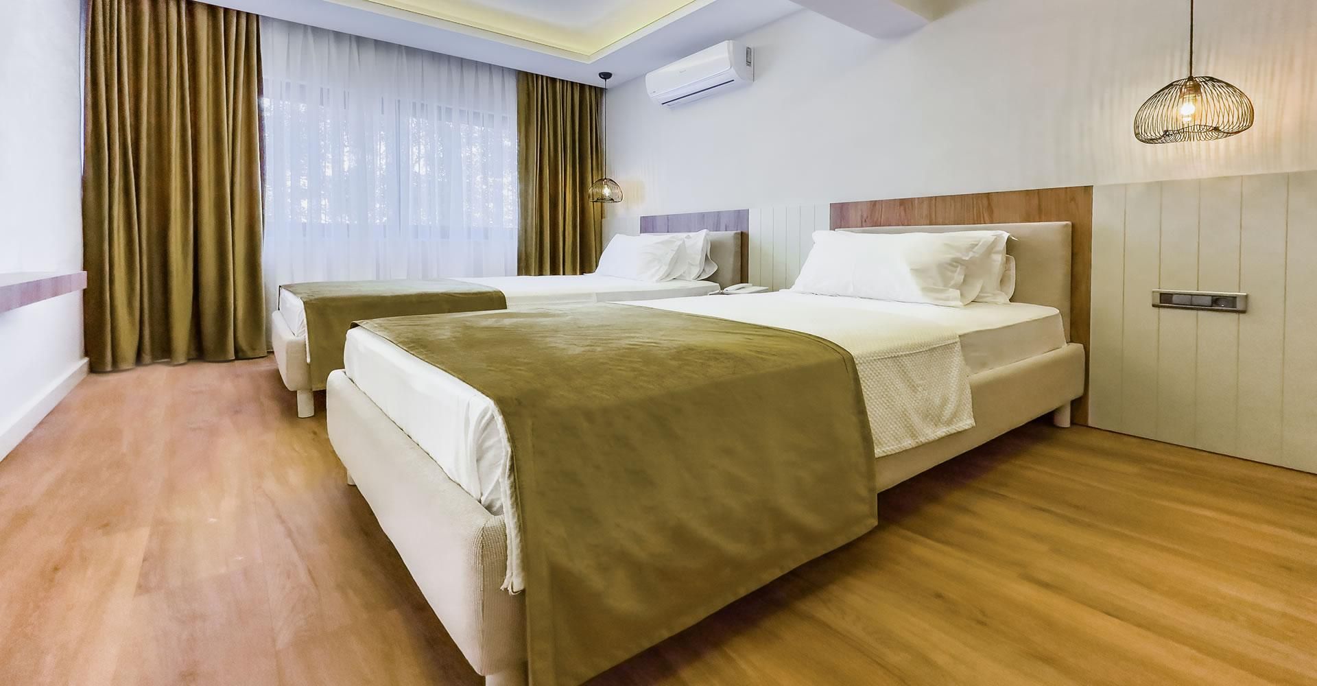 Twin Room with Balcony