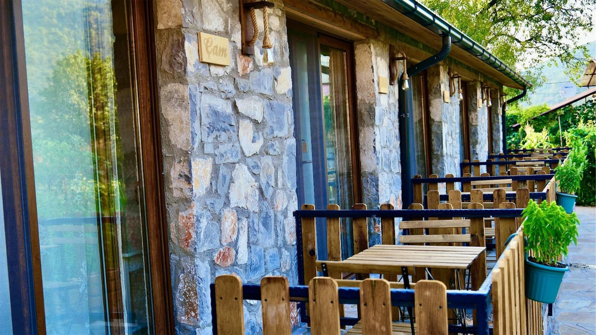 Dedehan Retreat Otel