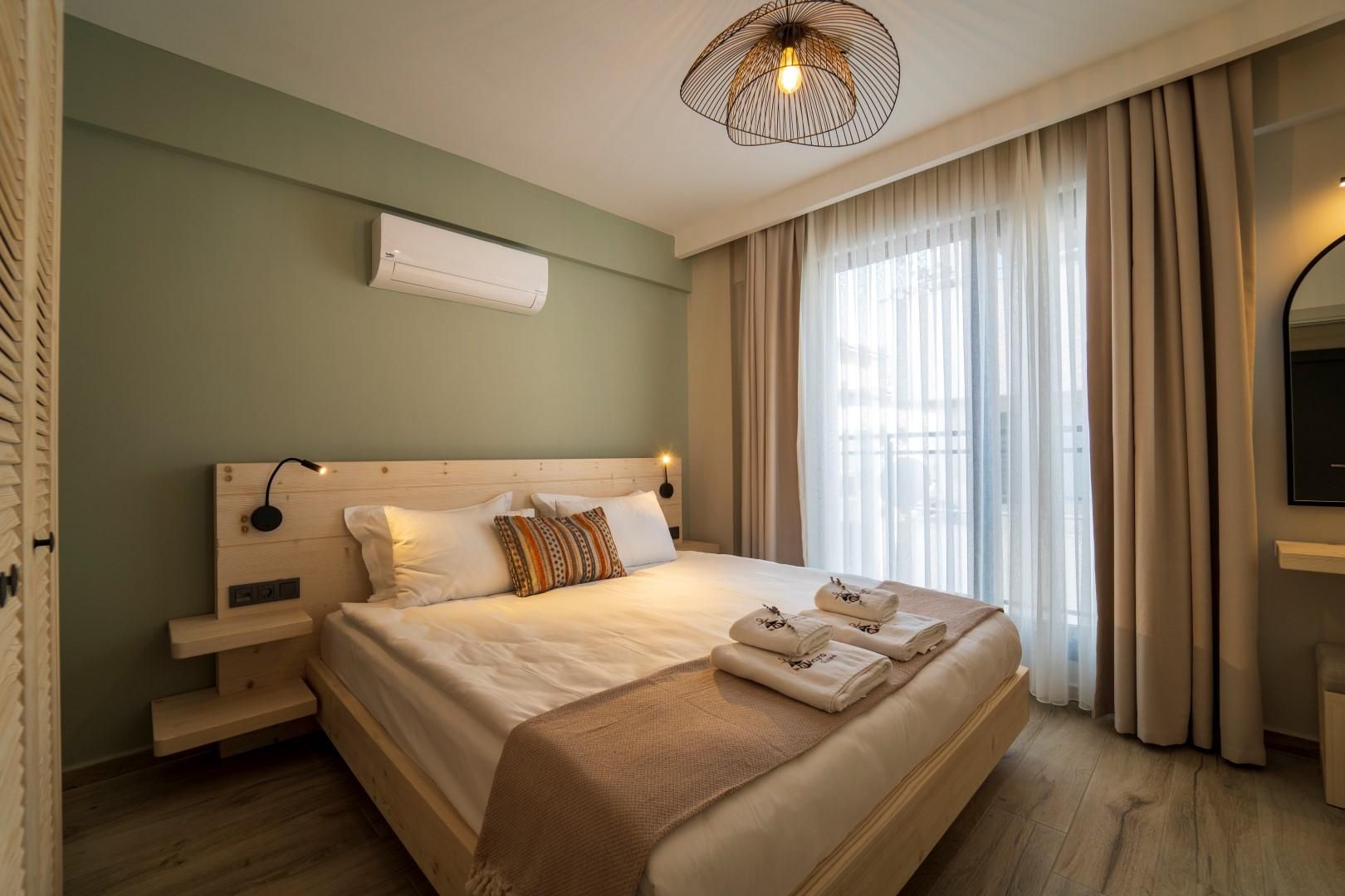 Suite with Kitchenette and Balcony