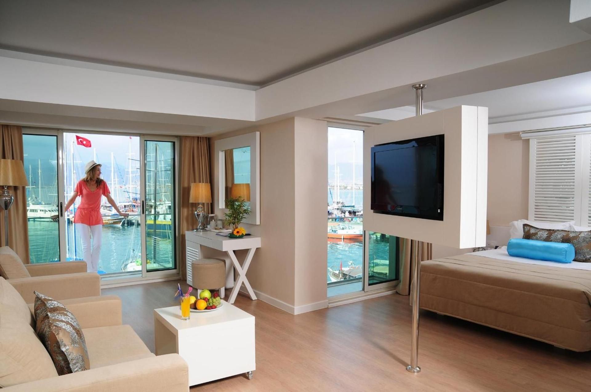 Alesta Yacht Hotel Deluxe Sea View Double 3