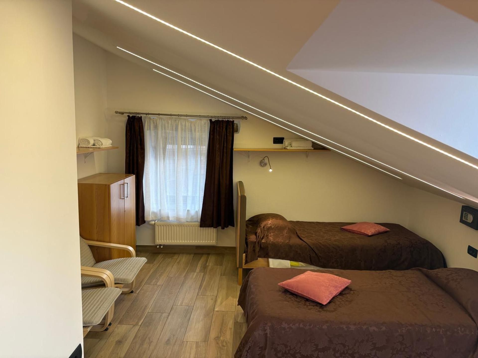 Triple Room with Shared Bathroom