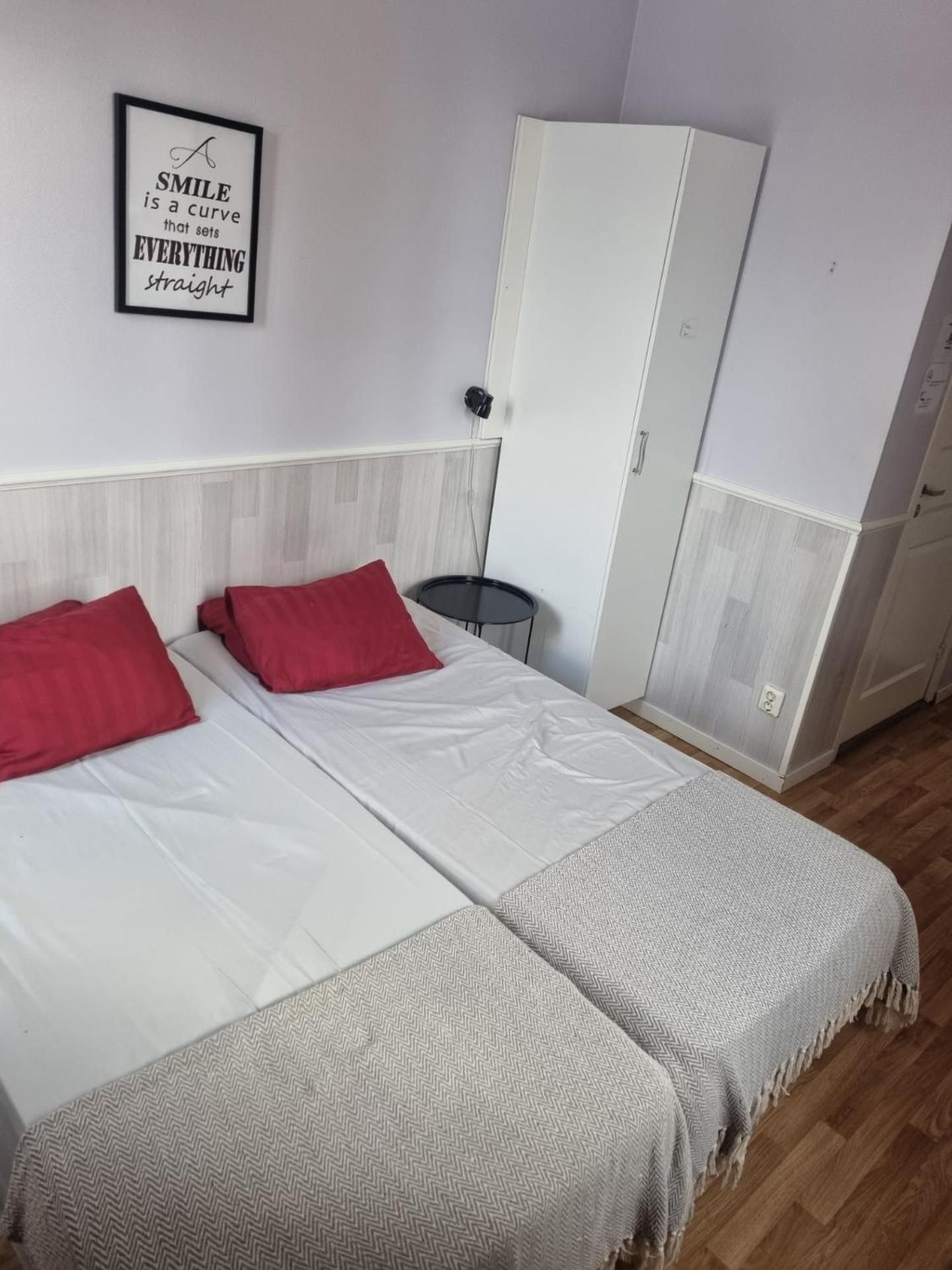 Twin Room with Shower