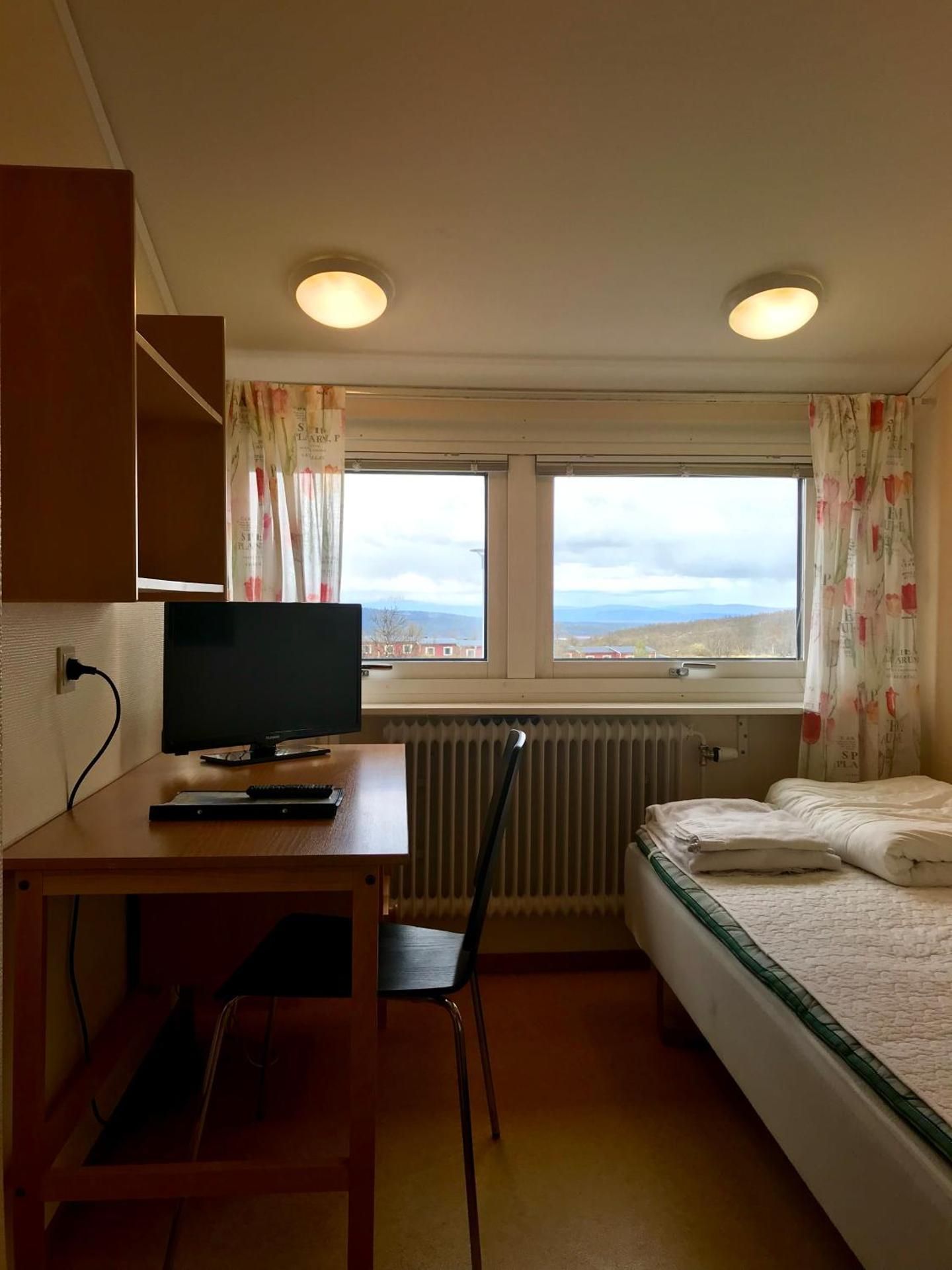 Economy Single Room with Shared Bathroom