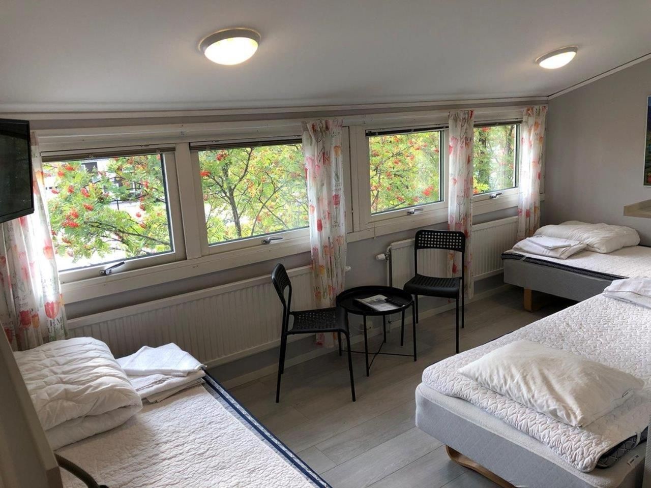 Economy Triple Room
