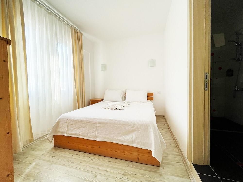 Zephyros City Otel Family Room