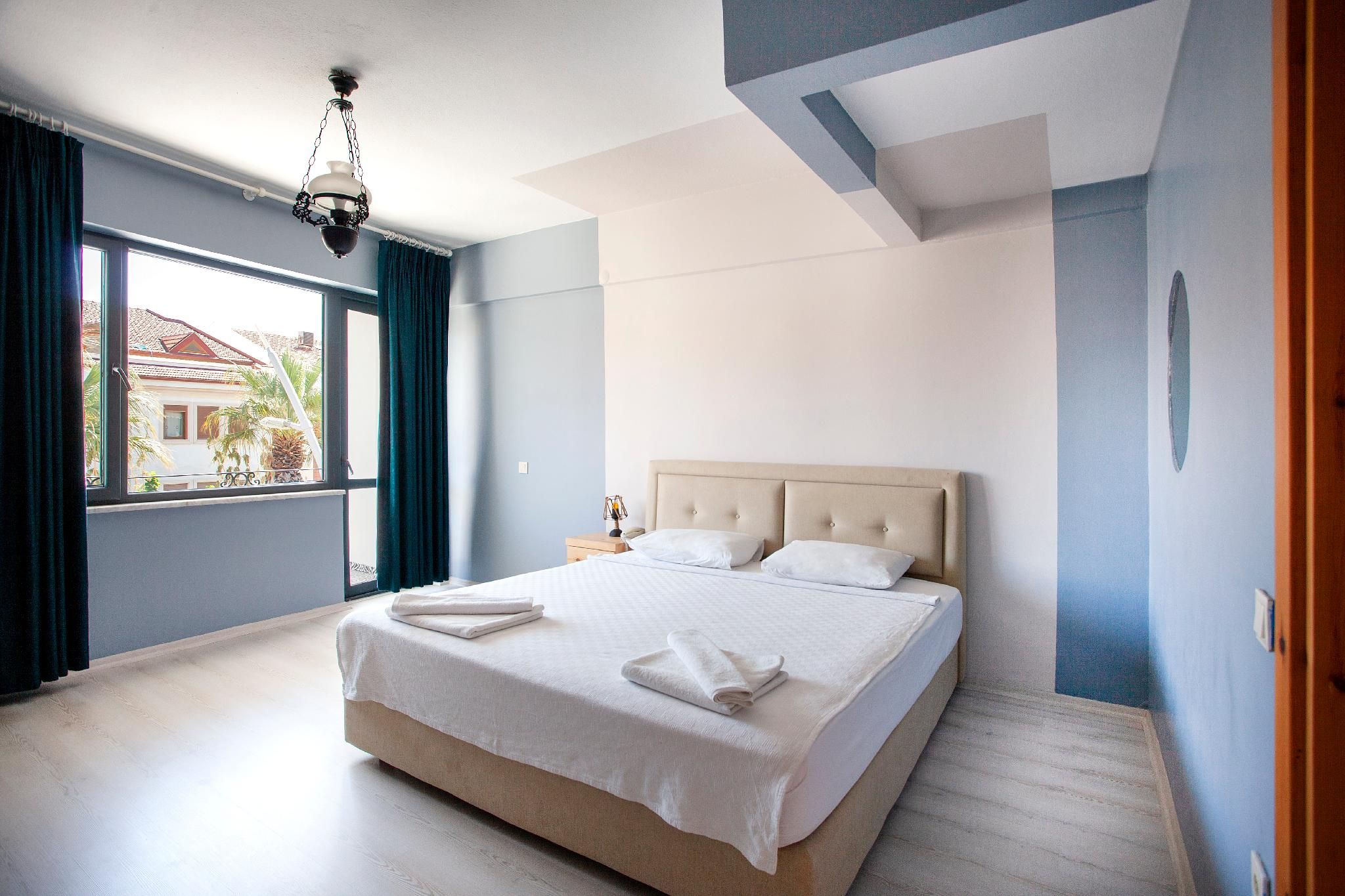 Zephyros City Otel Deluxe Room Balcony 2