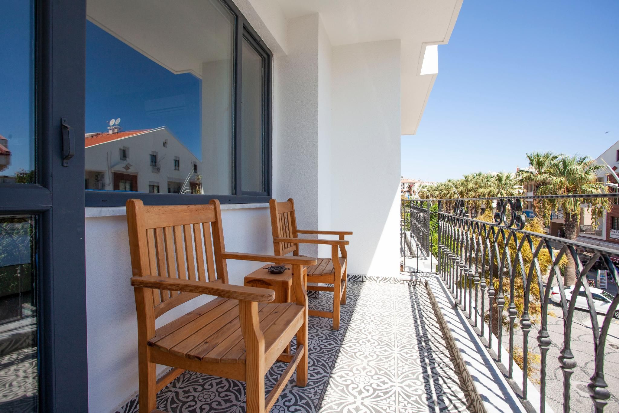 Zephyros City Otel Deluxe Room Balcony 3