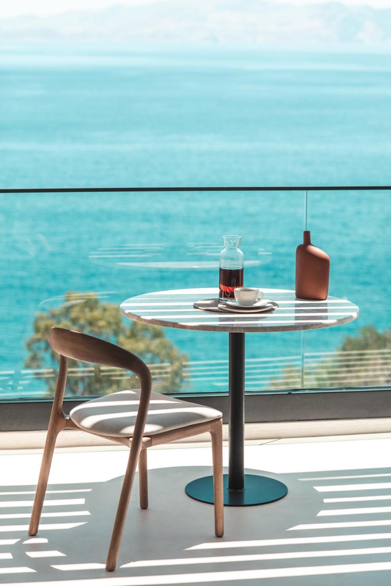 Deluxe Double Room with Balcony and Sea View