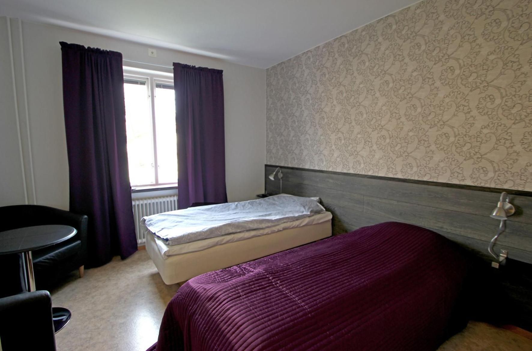 Quadruple Room with Private Bathroom