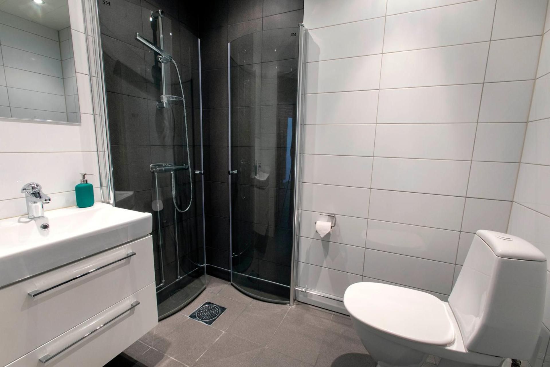 Single Room with Private External Bathroom