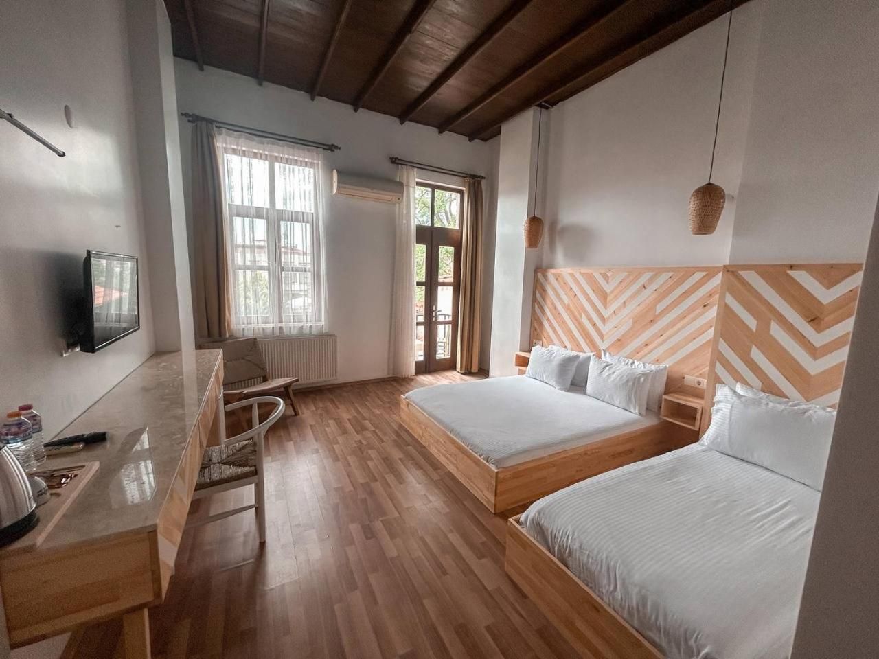 Eden Selene Hotel Standard Triple Room 2