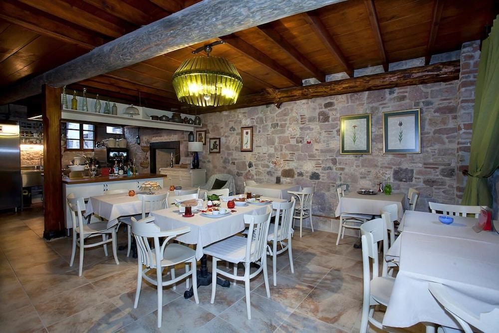 3834385a02b3f4e5b67696eb2dcf951d