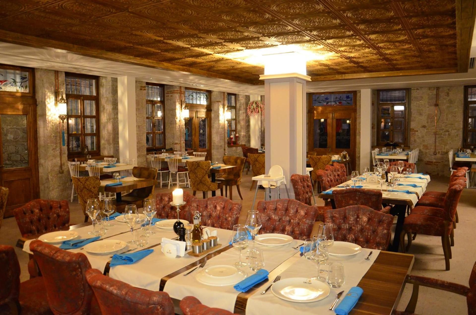 restaurant