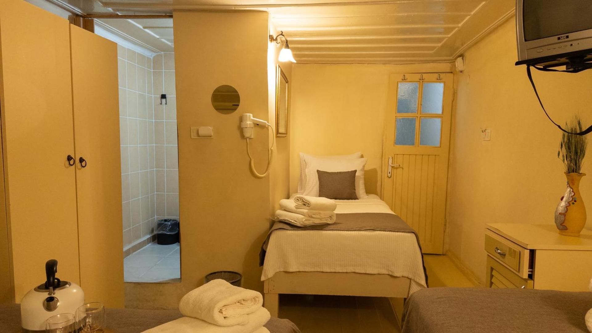 Tarihi Rum Konağı Antikhan Economy Quadruple Room