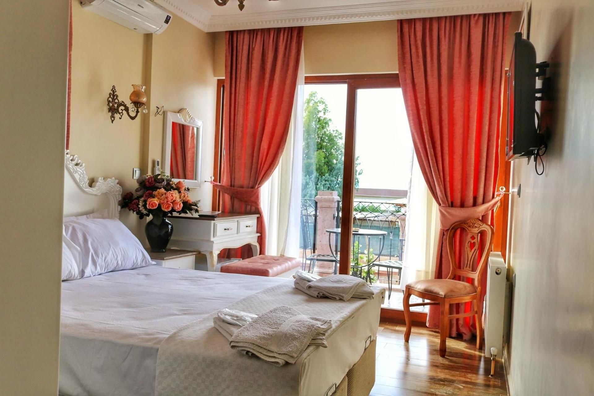 Stone Hill Boutique Deluxe Double Room with Sea View