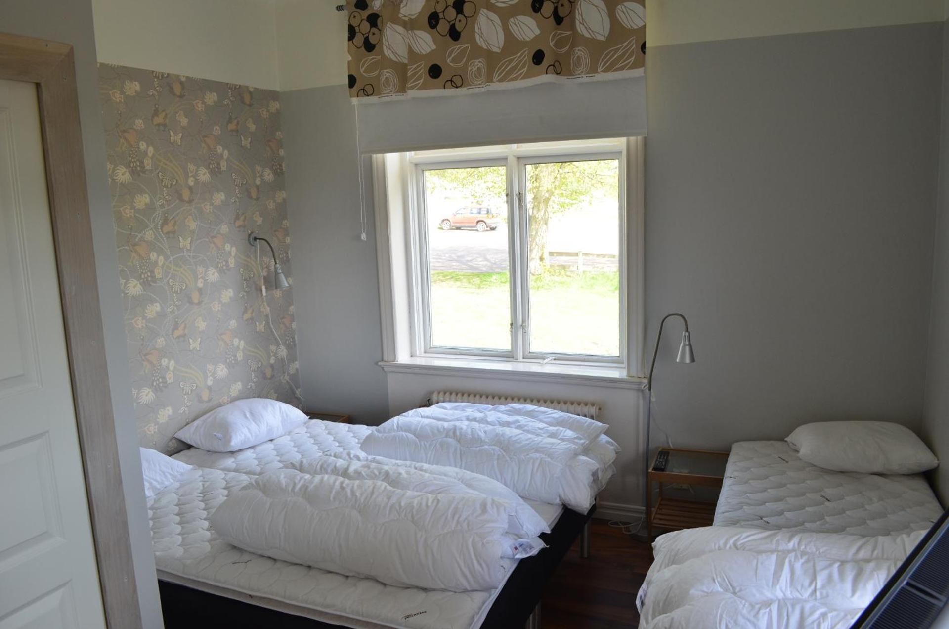 Economy Triple Room