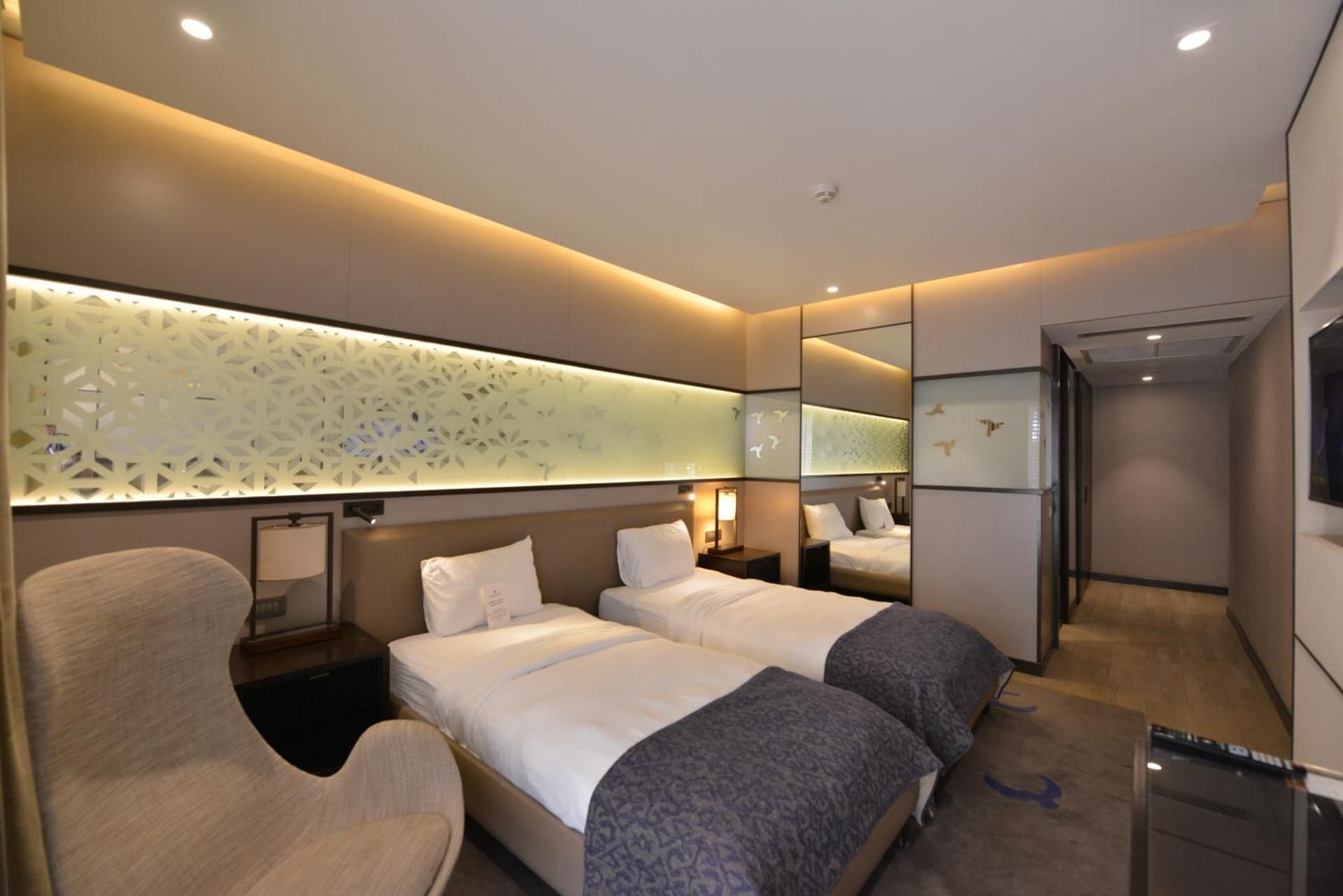 Waxwing Hotel Superior Twin Room