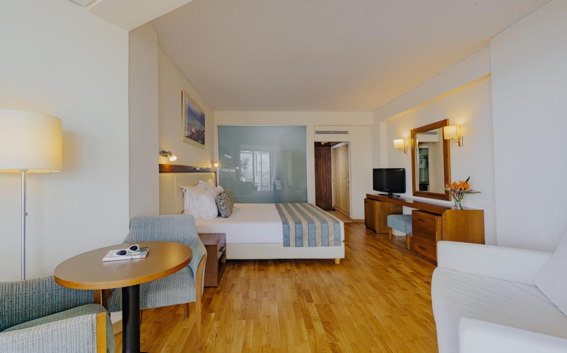 Golden Bay Beach Hotel Mini Suite 2