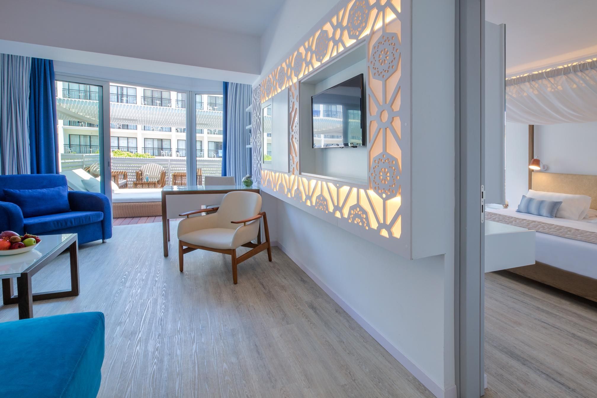 Lordos Beach Hotel Grand Suite Sea View 3