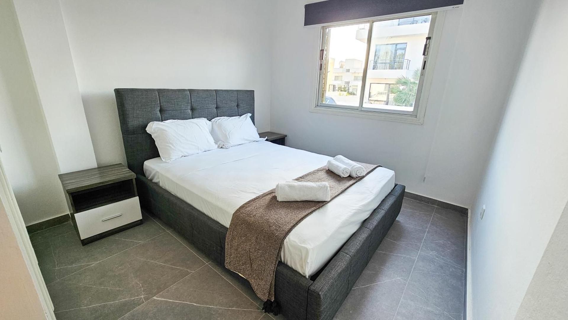 One-Bedroom Apartment with Terrace