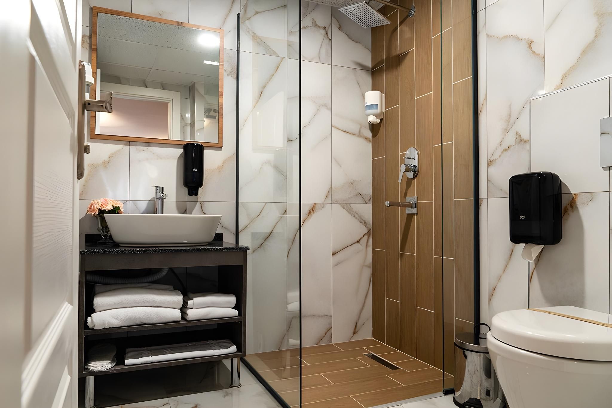 Deluxe Twin Room with Extra Bed - Non-Smoking