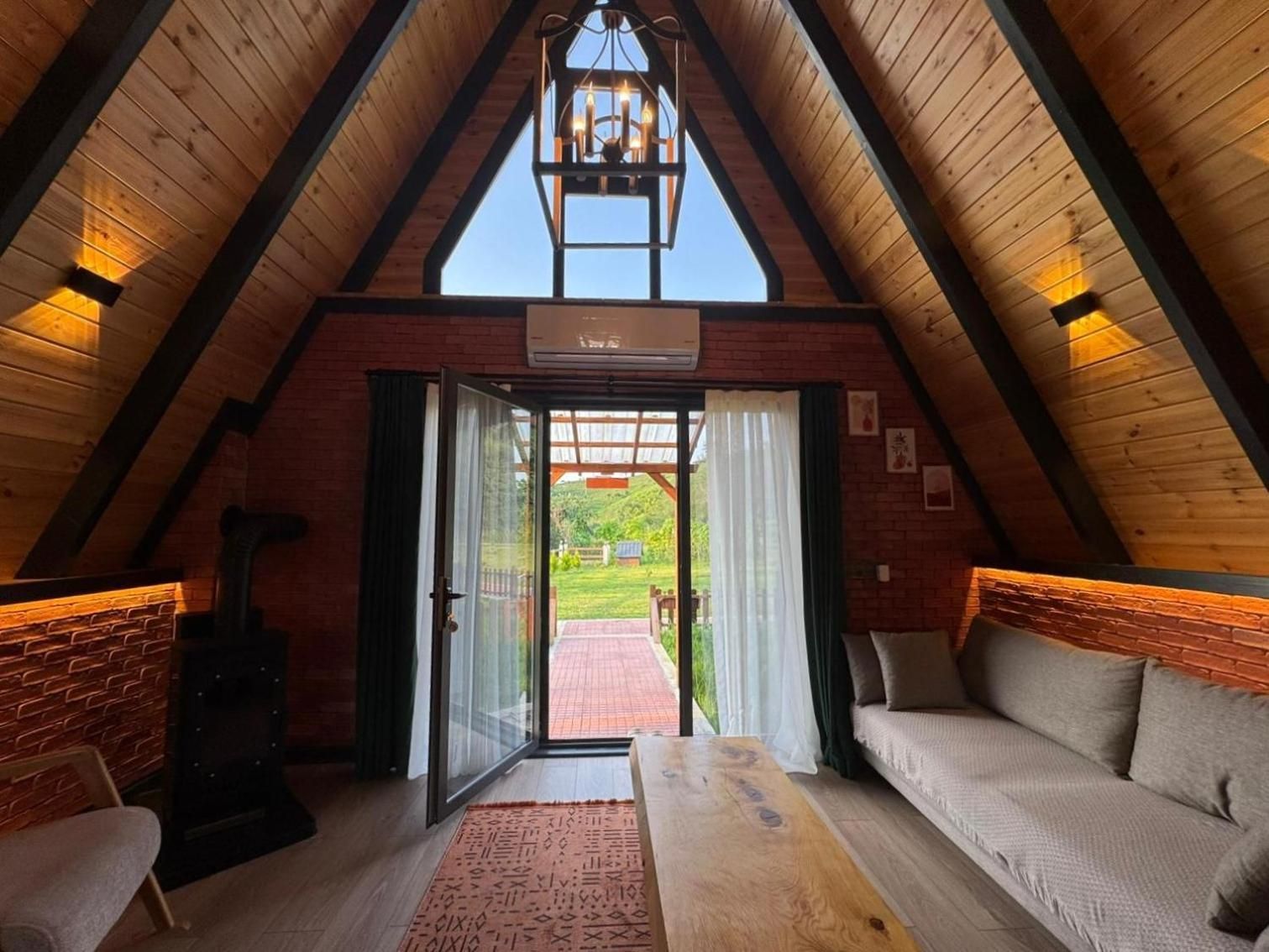 Deluxe Bungalow