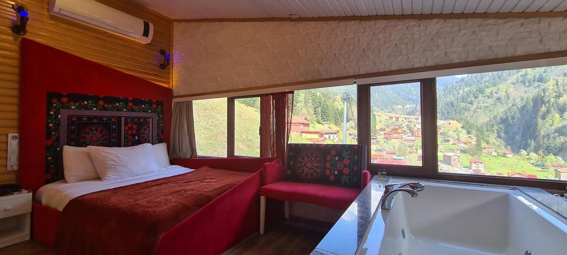 Suite with River View