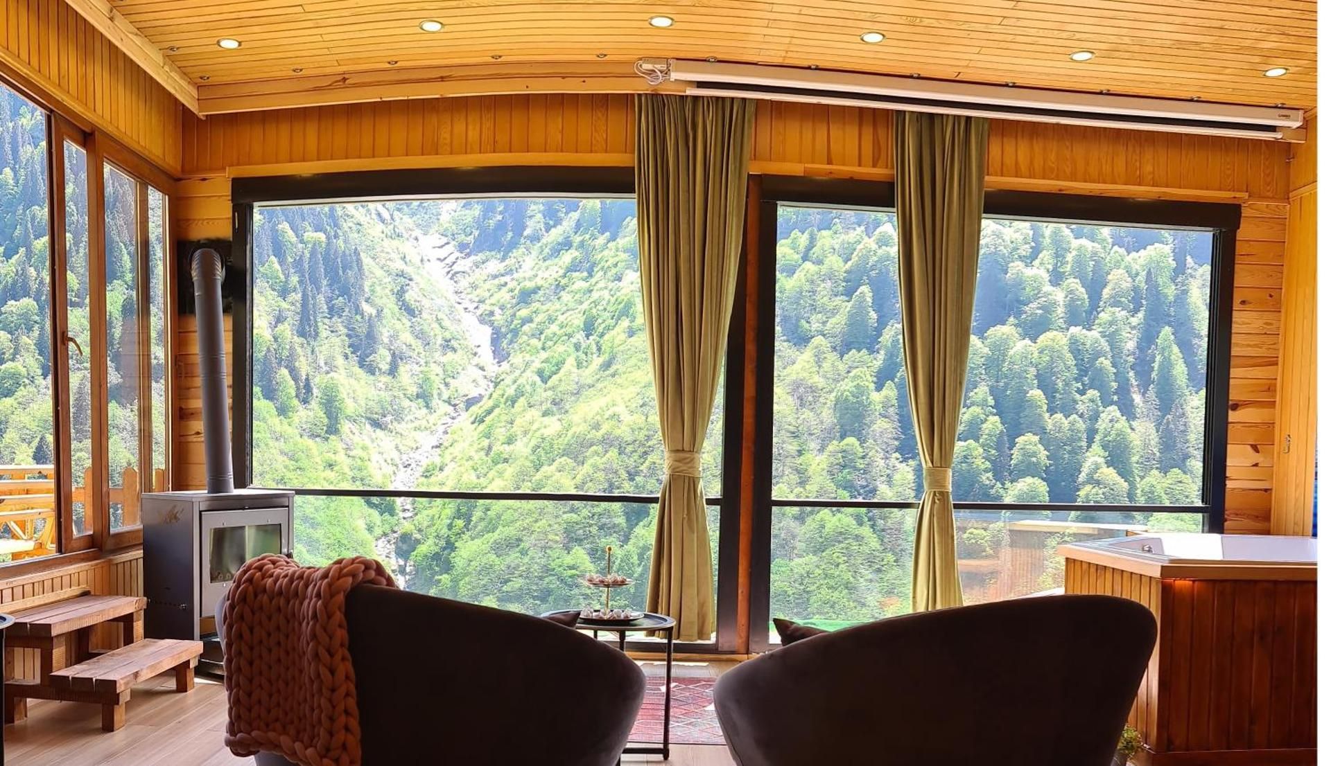Superior Chalet