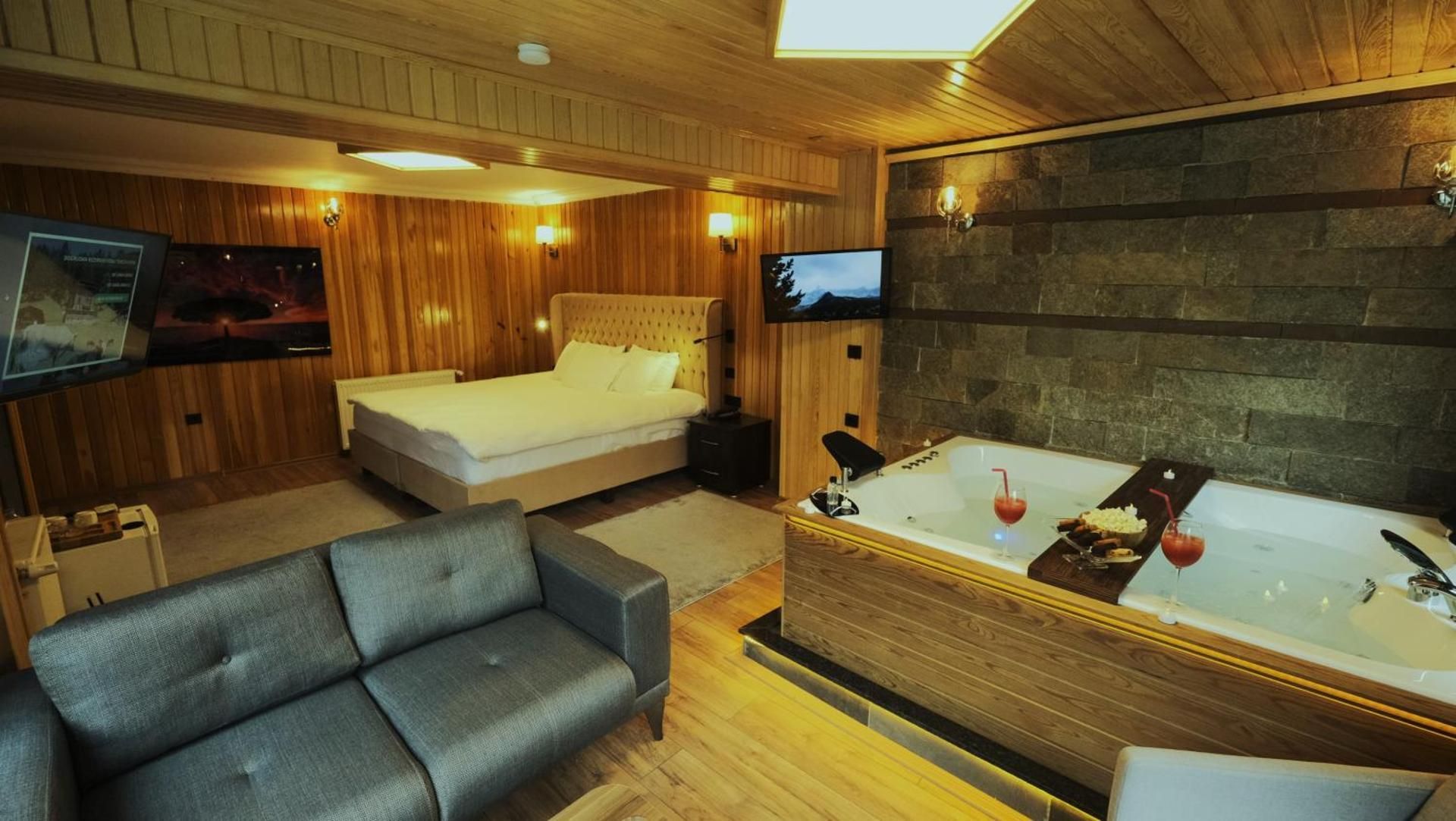 Double Room with Spa Bath