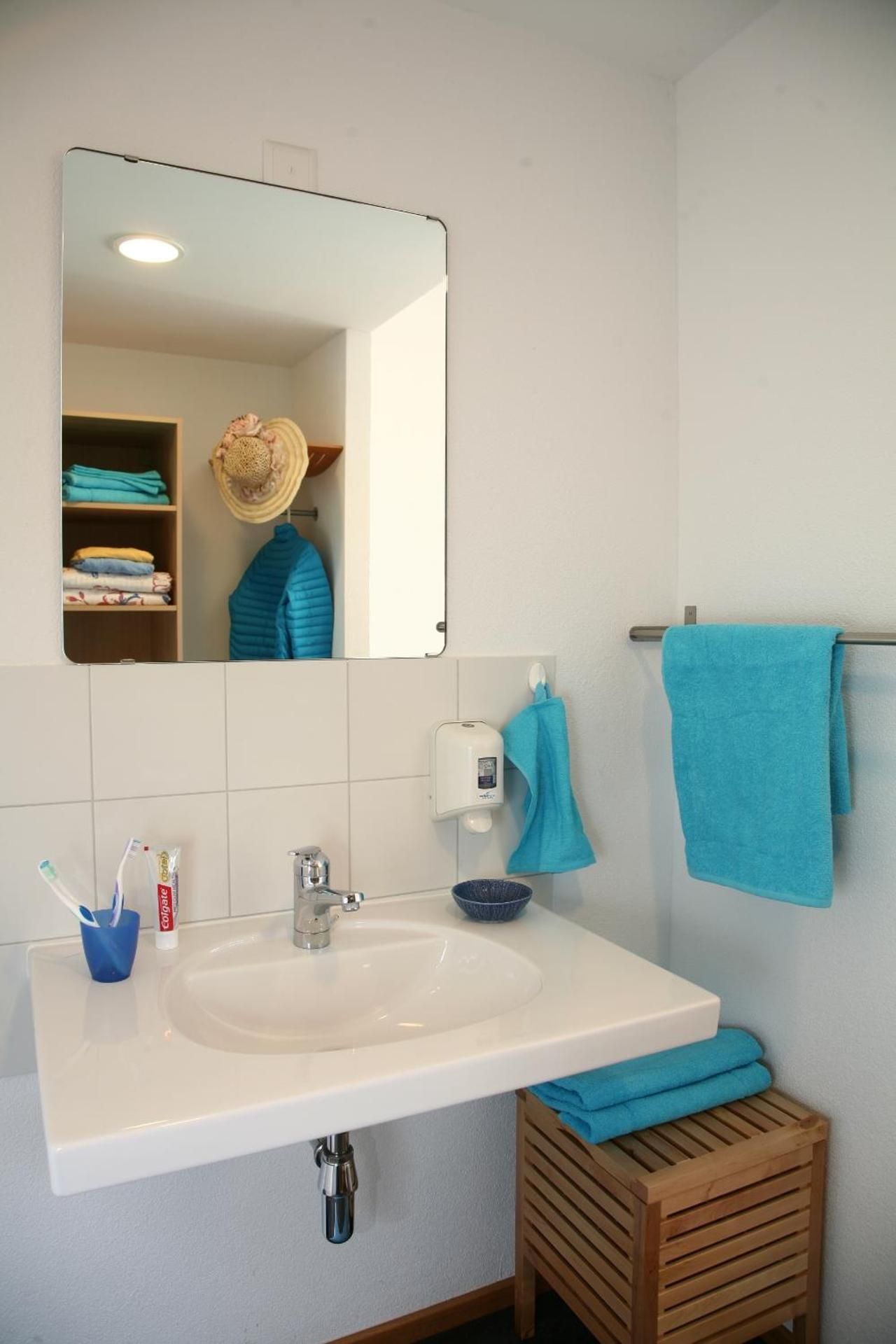 Single Bed in Female Dormitory Room with Shared Bathroom