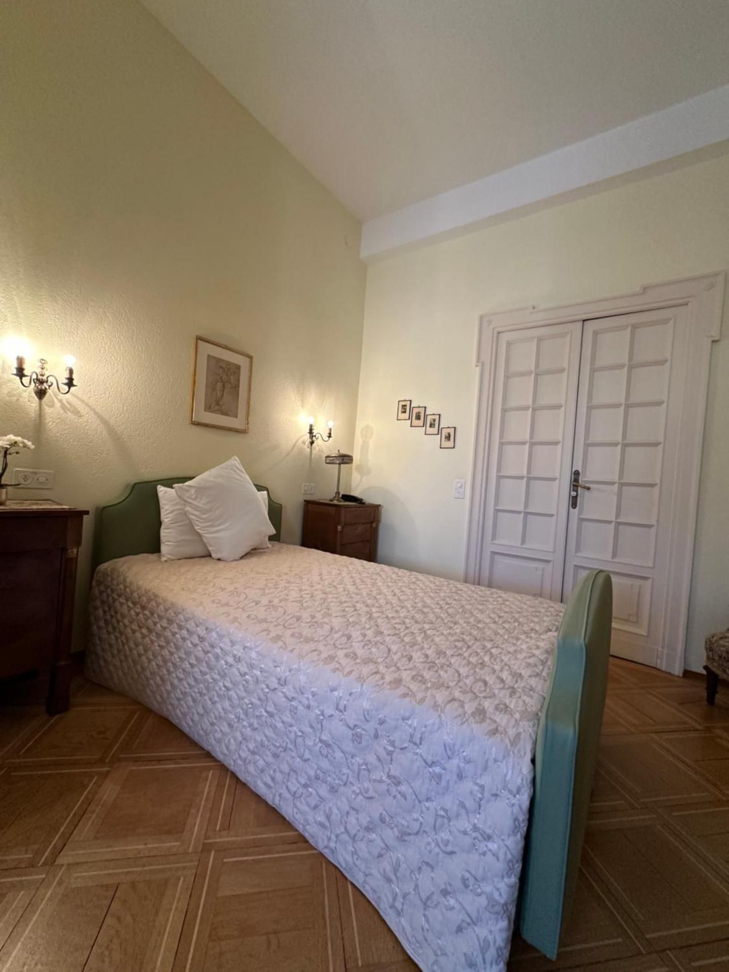 Deluxe Single Room