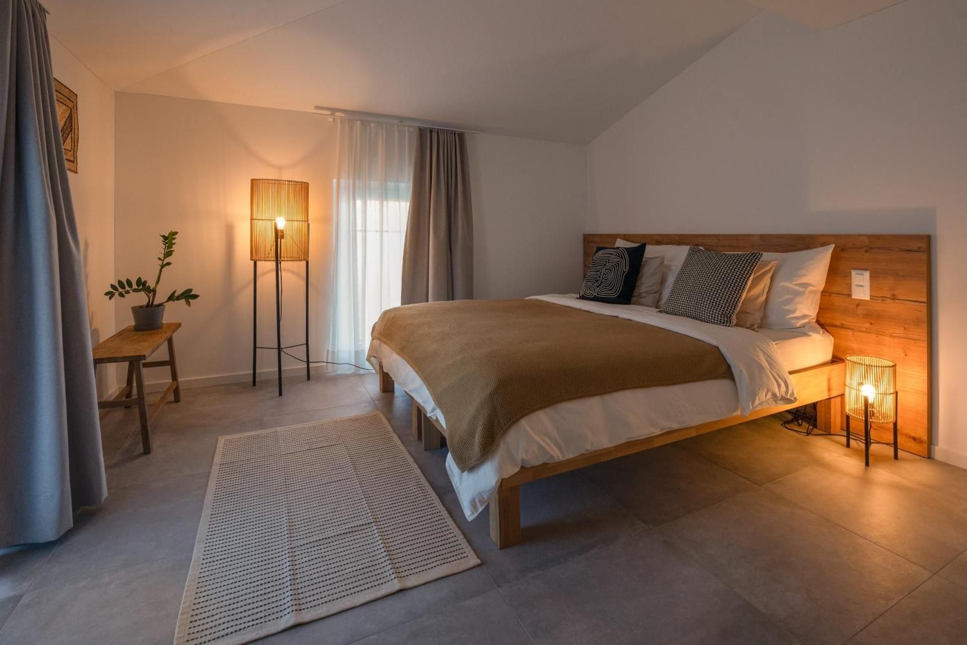 Double Room with Lake View