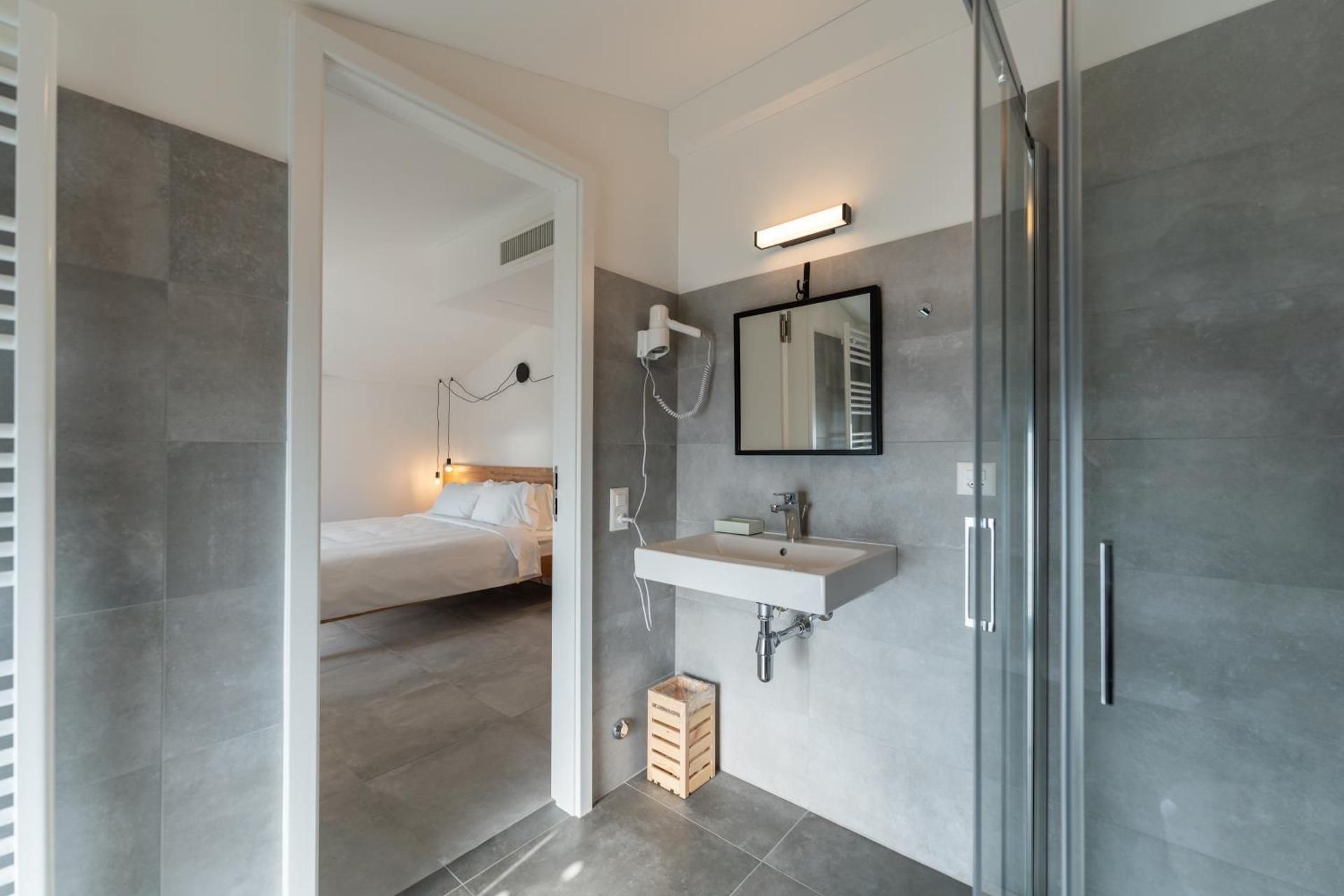 Double Room with Lake View