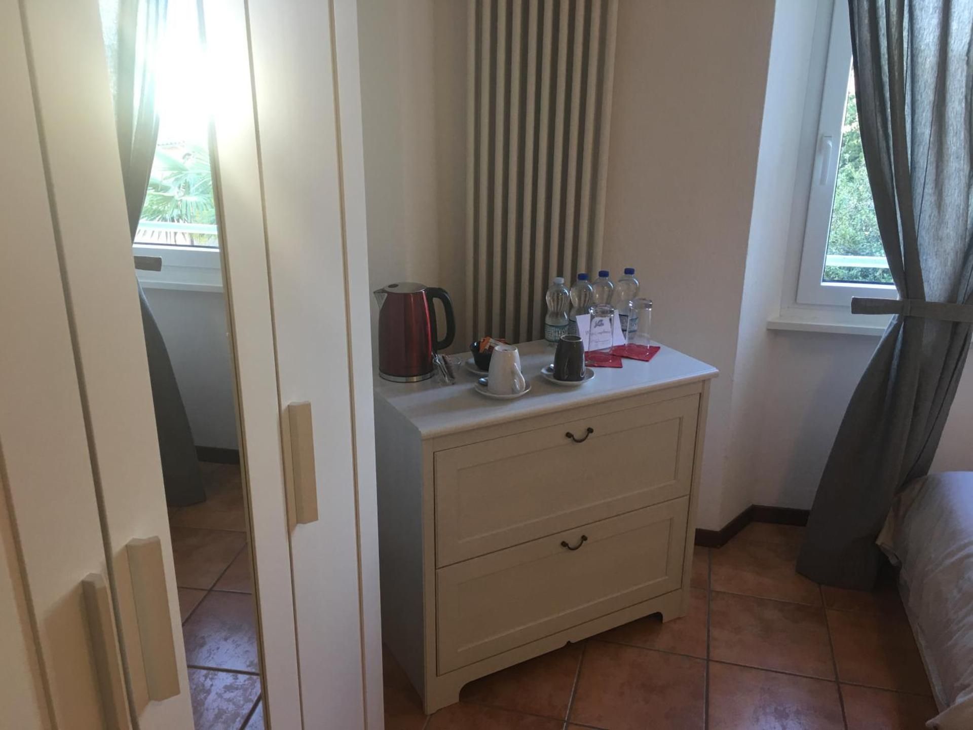 Albergo Ristorante Belcantone Triple Room 2